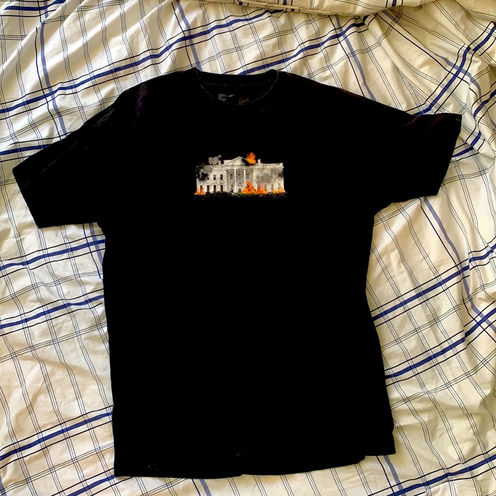 White House burning tee FTP
